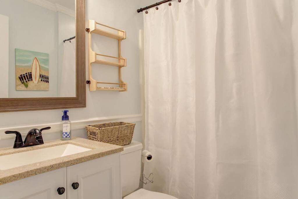 Charming Home Near Folly & Downtown Charleston Extérieur photo